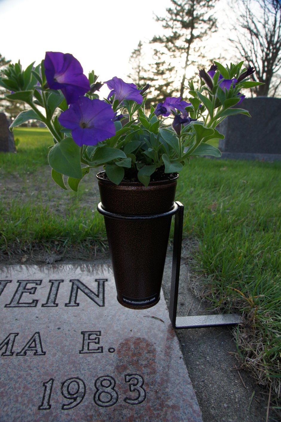 cemetery flower pot holder